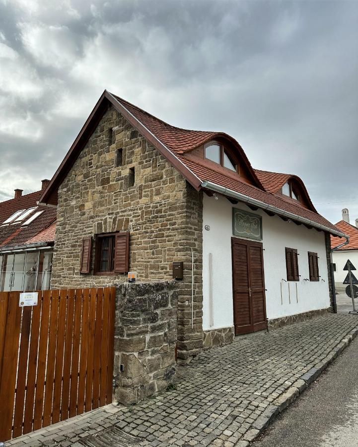 Piros Vendégház Tihany Esterno foto